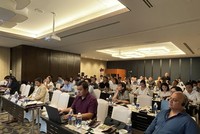 Nguyên nhân khiến giá trị xuất khẩu điều giảm được các chuyên gia chỉ ra là vì giá điều thô nhập khẩu còn ở mức cao so với giá điều nhân xuất khẩu, khiến doanh nghiệp khó cân đối, đảm bảo lợi nhuận.