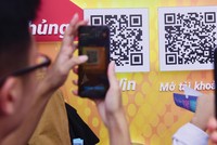 Việc tiếp cận rộng hơn với các tổ chức tài chính sẽ khiến các khách hàng mới của ngân hàng dễ bị tổn thương bởi các rủi ro liên quan đến các tổ chức tài chính.