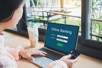 Việc số hóa nghiệp vụ ngân hàng phát triển nhanh đến đâu sẽ phụ thuộc vào sự thay đổi của pháp luật.