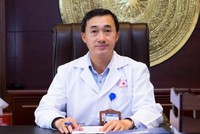 Thứ trưởng Bộ Y tế Trần Văn Thuấn.