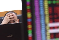 Phía sau đà lao dốc của cổ phiếu HPX