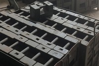 Quả cân chuẩn M1 tại nhà kho tạm của Trung tâm Ứng dụng KHCN tỉnh Bắc Giang. (Ảnh: Đặng Nam)