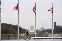 Mỹ: Dấu hiệu suy thoái gia tăng