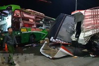 Hiện trường một vụ tai nạn giao thông. (Ảnh: Đậu Tất Thành/TTXVN)