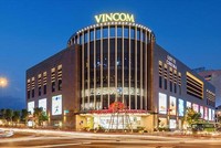 Hết năm 2022, doanh thu của Vincom Retail (VRE) đạt hơn 7.300 tỷ đồng, tăng 24% so với cùng kỳ năm trước