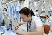 May 10 đang đẩy mạnh ứng dụng công nghệ vào sản xuất, nâng cao năng suất lao động.