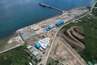 Khu kinh tế Vân Phong đã và đang trở thành "thỏi nam châm" thu hút đầu tư mạnh mẽ tại Khánh Hòa. Ảnh: P.V.