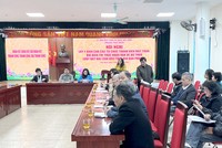 Hội nghị lấy ý kiến nhân dân về Dự thảo Luật Đất đai (sửa đổi) do Ủy ban Mặt trận Tổ quốc Việt Nam phường Trúc Bạch (quận Ba Đình, Hà Nội) tổ chức, sáng 17/2. Ảnh: Mỹ An.