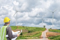 Điện mặt trời, điện gió có tiềm năng phát triển mạnh trong dài hạn.