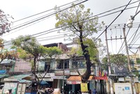 Khu tập thể tại 346 - 348 - Phan Châu Trinh (quận Hải Châu) đã không còn phần mái.