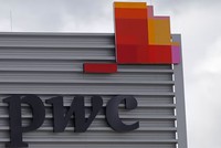 Khu phức hợp văn phòng của công ty tại Luxembourg. Đơn vị tại Úc đã bổ nhiệm lãnh đạo bảo hiểm Kristin Stubbins làm quyền Giám đốc điều hành. Ảnh: Reuters.