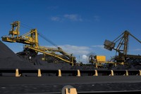 Nguồn cung than có thể không đáp ứng đủ nhu cầu cho sản xuất điện trong mùa hè này.