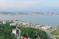 Nhiều chuyên gia và đại biểu Quốc hội còn rất băn khoăn về vấn đề giá đất. Ảnh: Đức Thanh.