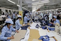 Lao động dệt may ảnh hưởng nặng nề nhất trong làn sóng cắt giảm. (Ảnh minh hoạ).