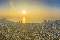 Thành phố Đà Nẵng nhìn từ trên cao.