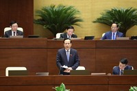 Bộ trưởng Đào Ngọc Dung thừa nhận, tình trạng gia tăng rút BHXH một lần là rất đáng suy nghĩ.