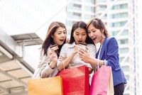 Chuyển đổi số đang phát triển mạnh mẽ, đặc biệt trong lĩnh vực tài chính - ngân hàng. Ảnh: Đức Thanh