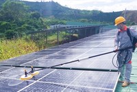 Mỹ sẽ rà soát giữa kỳ biện pháp tự vệ với pin năng lượng mặt trời.