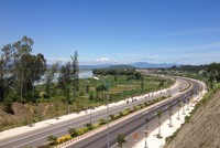 Đường ven biển Dung Quất - Sa Huỳnh. Ảnh minh họa.