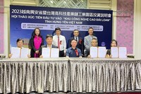 Lễ ký kết biên bản ghi nhớ đầu tư tại khu công nghệ cao - Khu công nghiệp số 5, tỉnh Hưng Yên.