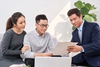 Tầng lớp trung lưu tại Việt Nam ngày càng gia tăng, đòi hỏi về dịch vụ tư vấn tài chính cá nhân, quản lý tài sản ngày một lớn.