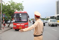 Lực lượng CSGT kiểm tra kiểm soát các phương tiện vận tải hành khách