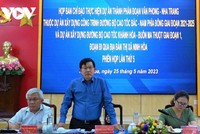 Ông Nguyễn Vĩnh Thạnh điều hành một cuộc họp của UBND thị xã Ninh Hòa (Ảnh: TL)