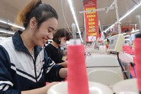 Khó khăn của ngành dệt may dần trôi qua