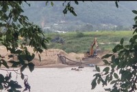 Một mỏ cát tại thôn Ngọc Kinh Đồng, xã Đại Hồng, huyện Đại Lộc tỉnh Quảng Nam.