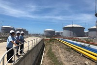 Nhập khẩu xăng dầu trong tháng 8 tăng vọt lên 1 tỷ USD.