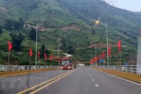 Toàn tuyến đường và cầu Móng Sến cho phương tiện lưu thông không giới hạn về tải trọng và thời gian. (Ảnh: Quốc Khánh/TTXVN)