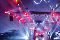 Sản lượng tiêu thụ ô tô trong 8 tháng đầu năm giảm tới 30% so với cùng kỳ năm ngoái.