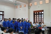 Các bị cáo bị đưa ra xét xử liên quan tới việc khai thác trái phép hơn 3 triệu tấn than tại Thái Nguyên.