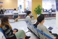 Tâm lý thị trường đang trở nên thận trọng trước áp lực tỷ giá và biến động địa chính trị trên thế giới.