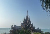 Thánh địa của sự thật: Ngôi đền tráng lệ bằng gỗ nổi bật giữa thành phố biển