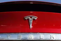 Hãng xe Tesla của tỷ phú Elon Musk ghi nhận lợi nhuận thấp nhất trong 5 năm