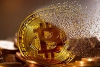 Bitcoin lao dốc, giới phân tích bi quan về triển vọng thị trường trong tháng 9