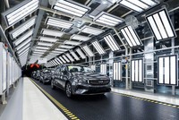 Hình ảnh về nhà máy sản xuất hiện đại của Geely