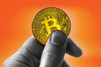 Tại sao giá Bitcoin không thể trụ vững trên mốc 70.000 USD?