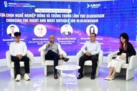 Các diễn giả thảo luận về những kỹ năng sinh viên cần trang bị khi bước vào thị trường blockchain.