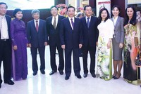 Bộ trưởng Bộ Tài chính Đinh Tiến Dũng, Thứ trưởng Bộ Kế hoạch và Đầu tư Nguyễn Thế Phương cùng lãnh đạo ngành tại Lễ trao giải ARA 2014