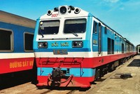 Trên chuyến tàu về quê ăn Tết