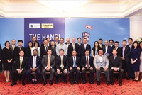 Các nhà đầu tư quốc tế tham dự cuộc đối thoại chính sách với nhà quản lý thị trường chứng khoán Việt Nam