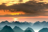 Lặng im trên đỉnh núi tuyết