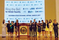 Rung chuông vì bình đẳng giới là một sự kiện thường niên do IFC phối hợp với các sở giao dịch chứng khoán trên khắp thế giới tổ chức nhằm thúc đẩy sự đa dạng trong HĐQT. Năm 2017, sự kiện này được tổ chức tại Sở Giao dịch chứng khoán TP. HCM.