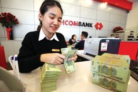 Dù đạt lợi nhuận cao năm 2018, nhưng Techcombank không trả cồ tức, mà giữ lại toàn bộ để tăng vốn