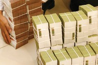 Nợ xấu ngân hàng đang bị “giam lỏng”