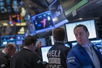 Phố Wall hoảng loạn