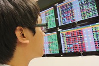 Những con số nổi bật thị trường chứng khoán 14 năm