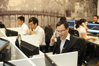 Người môi giới cần có lòng yêu nghề để bám trụ với TTCK luôn có nhiều biến động